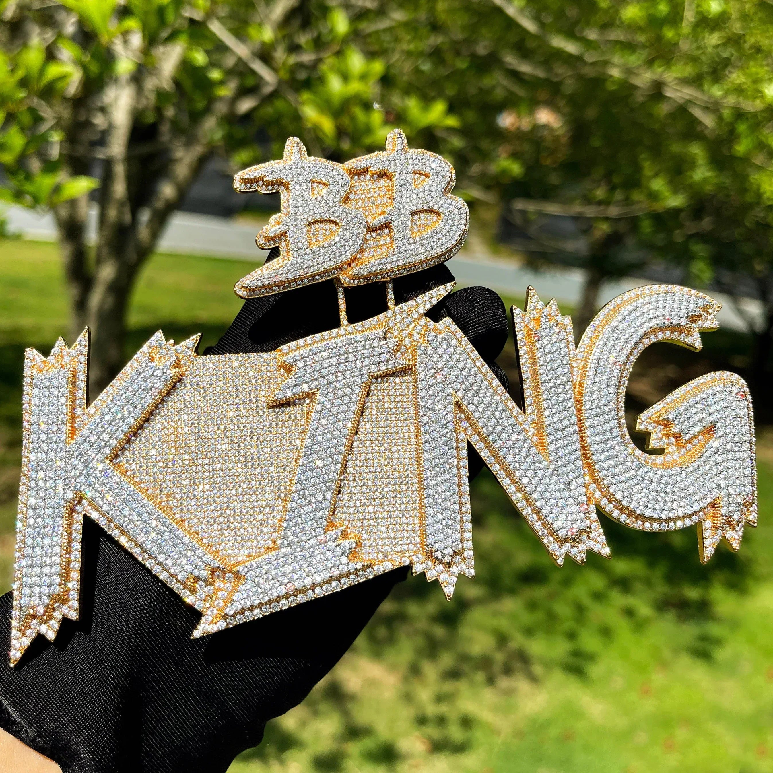 Customizable Bail Supreme Iced Out Personalized Custom Name Necklace Pendant – Luxury Hip Hop Jewelry for Men & Women - CaratixJewelry